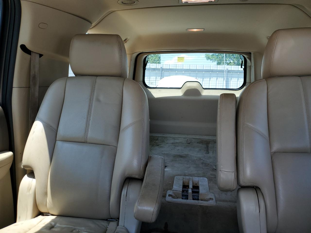 2011 GMC Yukon Xl K1500 Slt VIN: 1GKS2KE37BR362329 Lot: 62258055