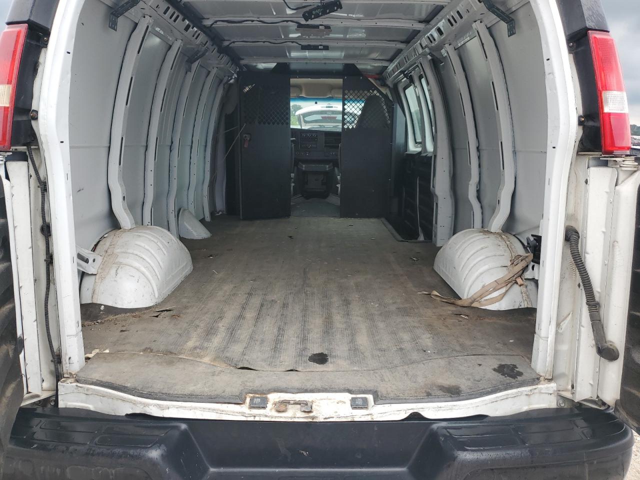 2017 GMC Savana G2500 VIN: 1GTW7BFF5H1264026 Lot: 62278325