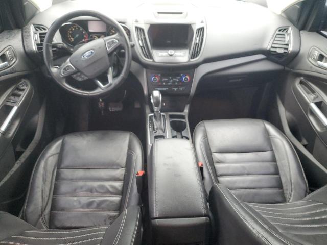  FORD ESCAPE 2018 Granatowy