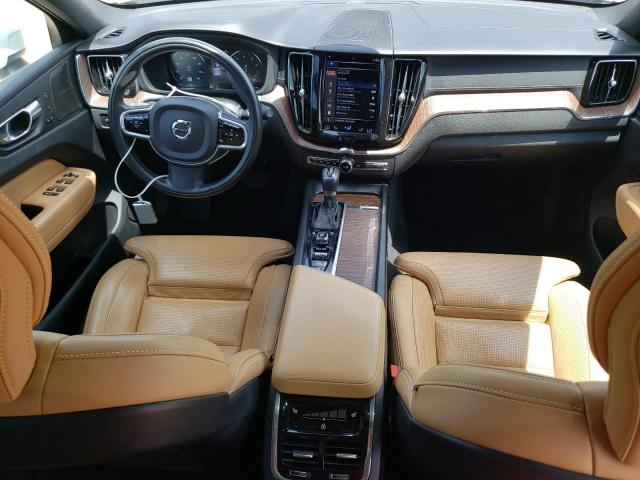  VOLVO XC60 2021 Белы