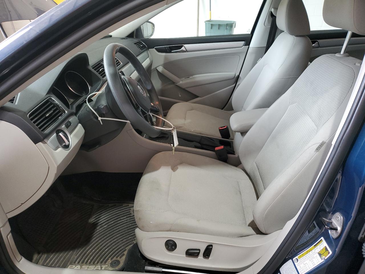 2018 Volkswagen Passat S VIN: 1VWAA7A31JC003389 Lot: 61931165