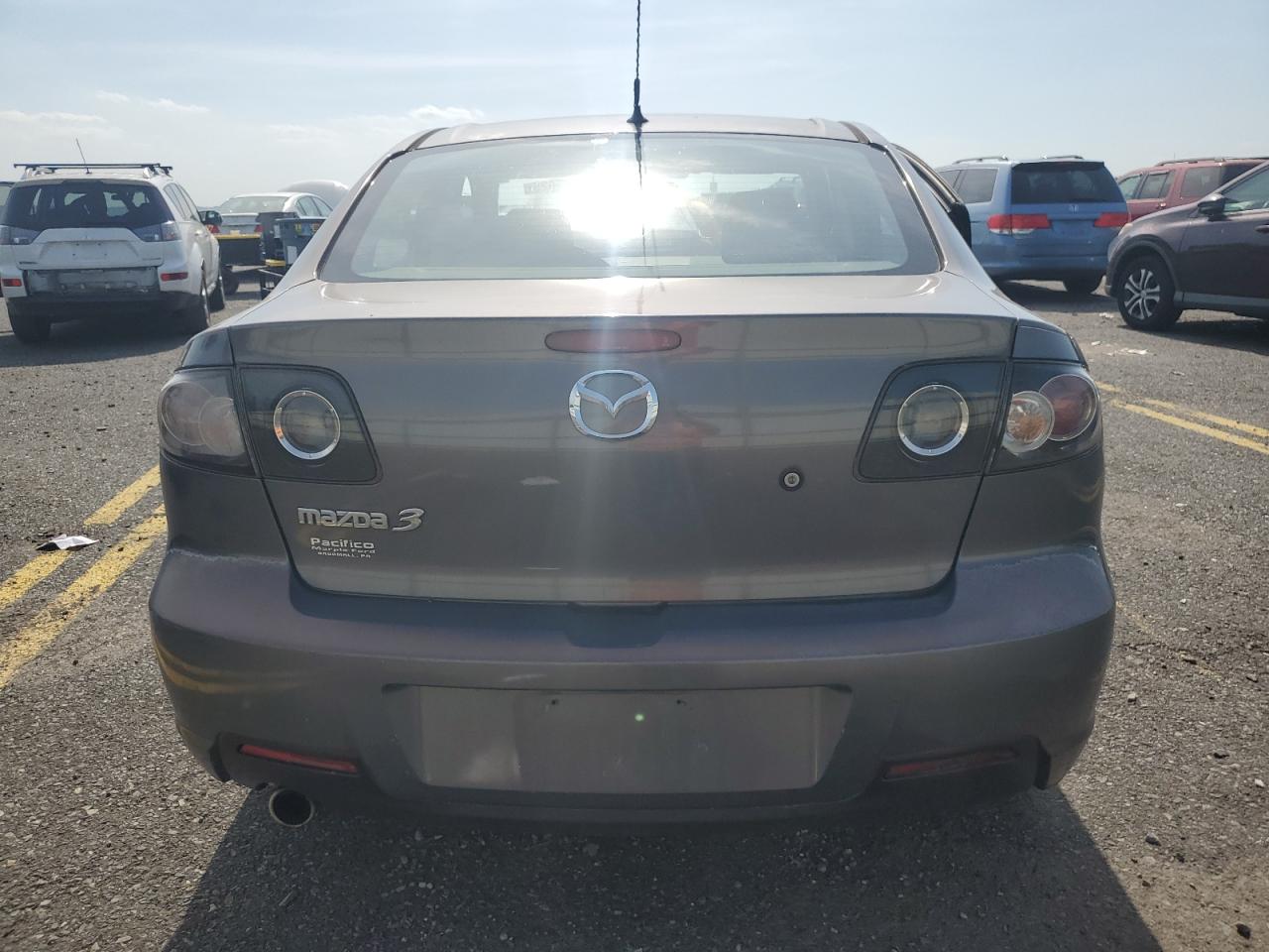 2007 Mazda 3 I VIN: JM1BK12FX71710733 Lot: 62195625