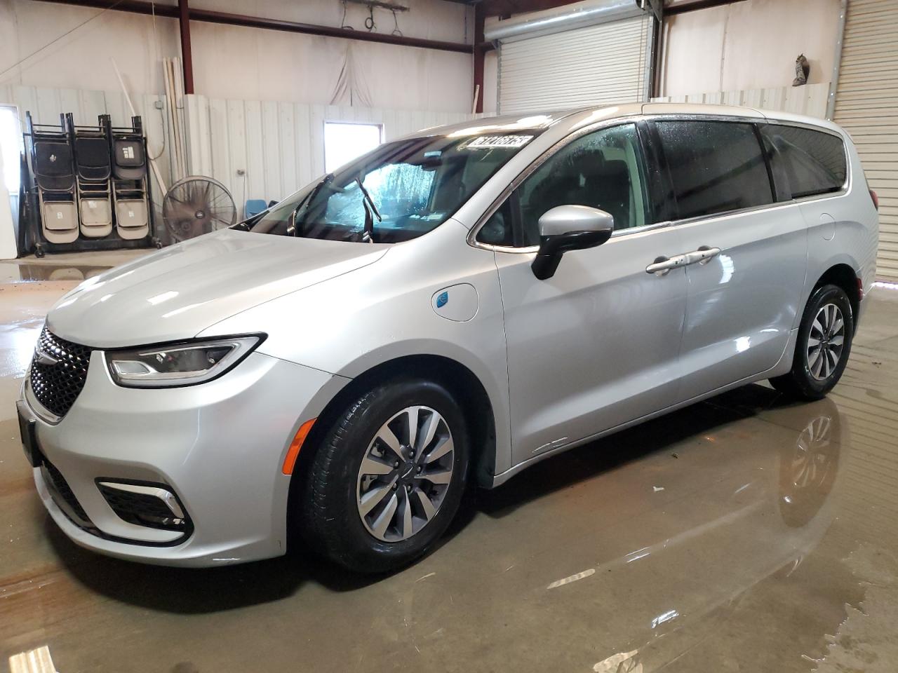 Oklahoma City, OK에서 판매 중인 2023 Chrysler Pacifica Hybrid Touring L - Front End
