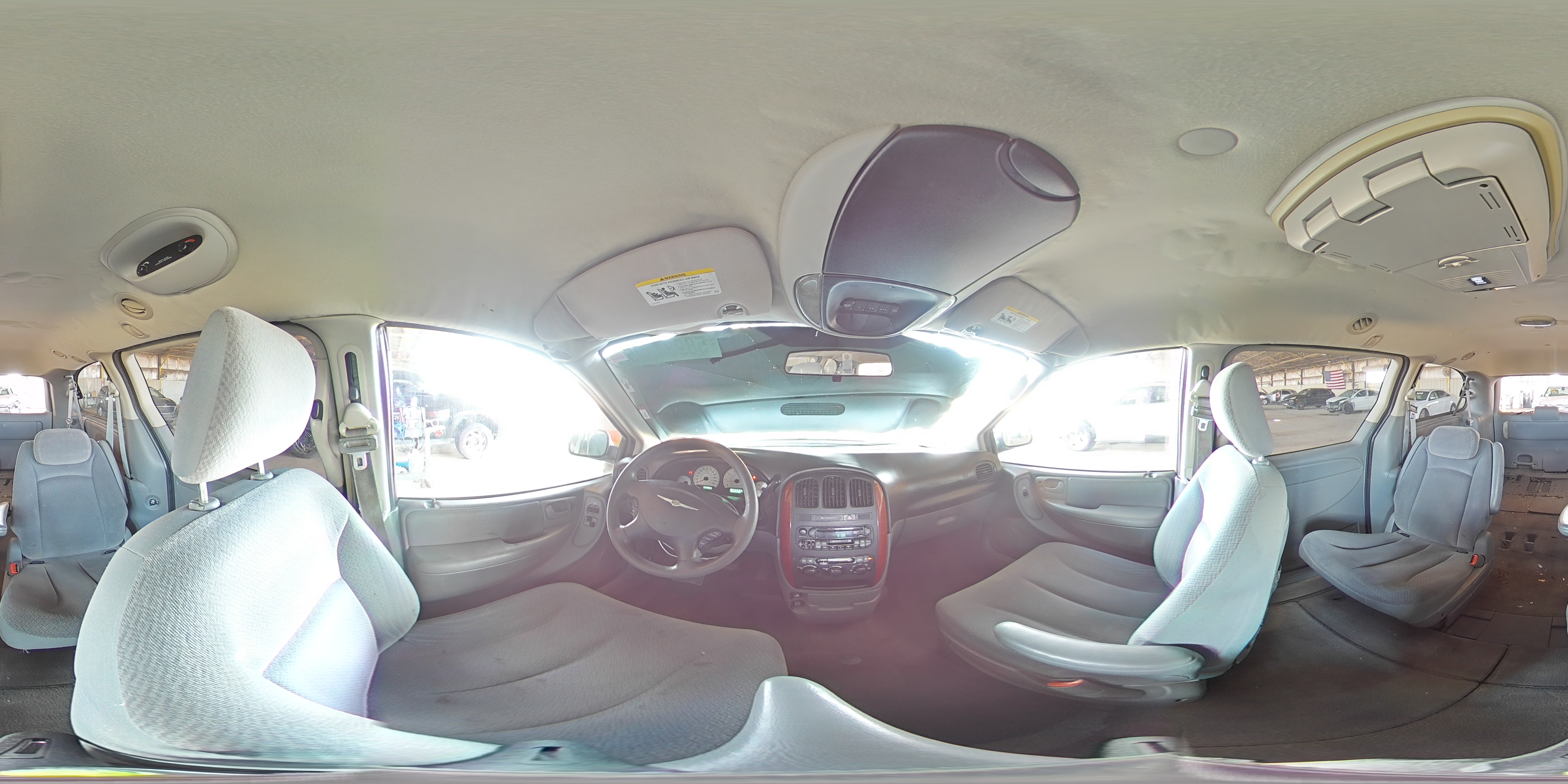 2005 Chrysler Town & Country Lx VIN: 2C4GP44R95R566682 Lot: 58984305