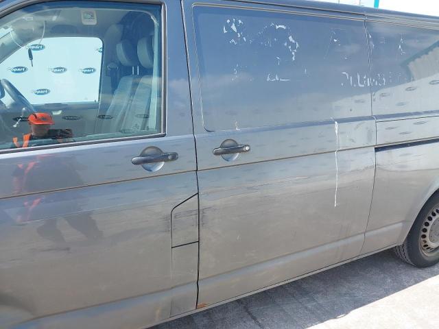 2011 VOLKSWAGEN T-SPORTER