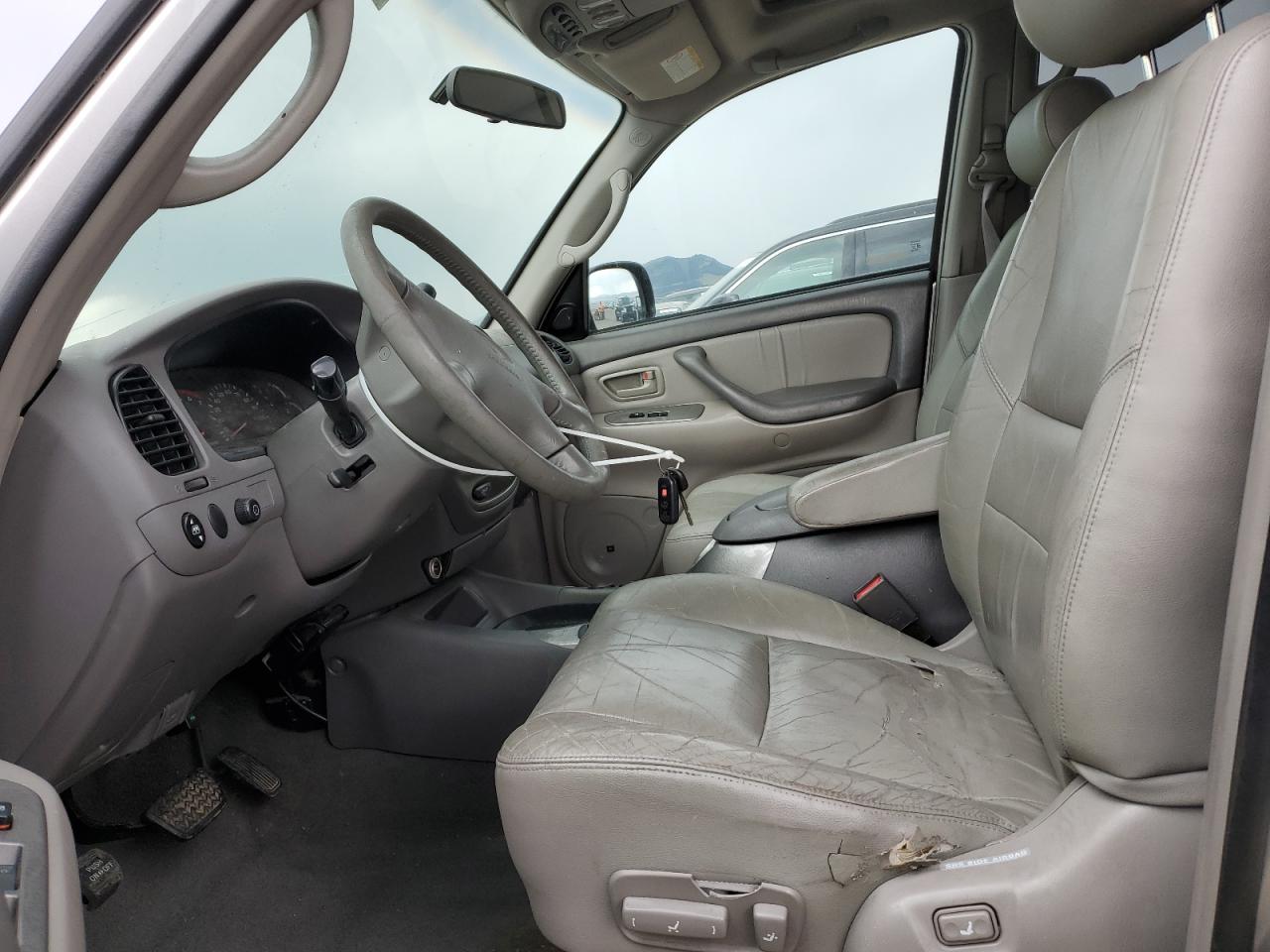 2001 Toyota Sequoia Limited VIN: 5TDZT38A01S027520 Lot: 60707235
