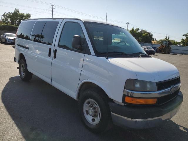 Minivans CHEVROLET EXPRESS 2013 Biały