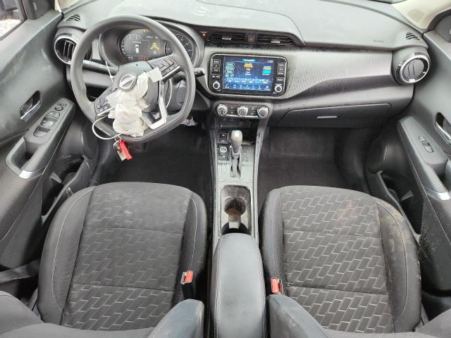  NISSAN KICKS 2024 Gray