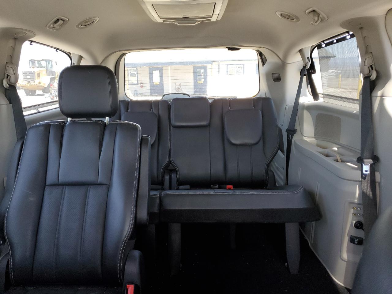 2011 Chrysler Town & Country Touring L VIN: 2A4RR8DG3BR746710 Lot: 60926215