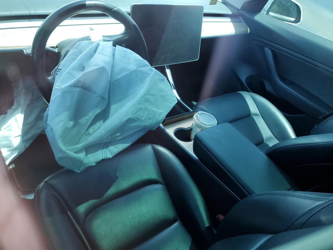 2019 Tesla Model 3 VIN: 5YJ3E1EB0KF388107 Lot: 61071215