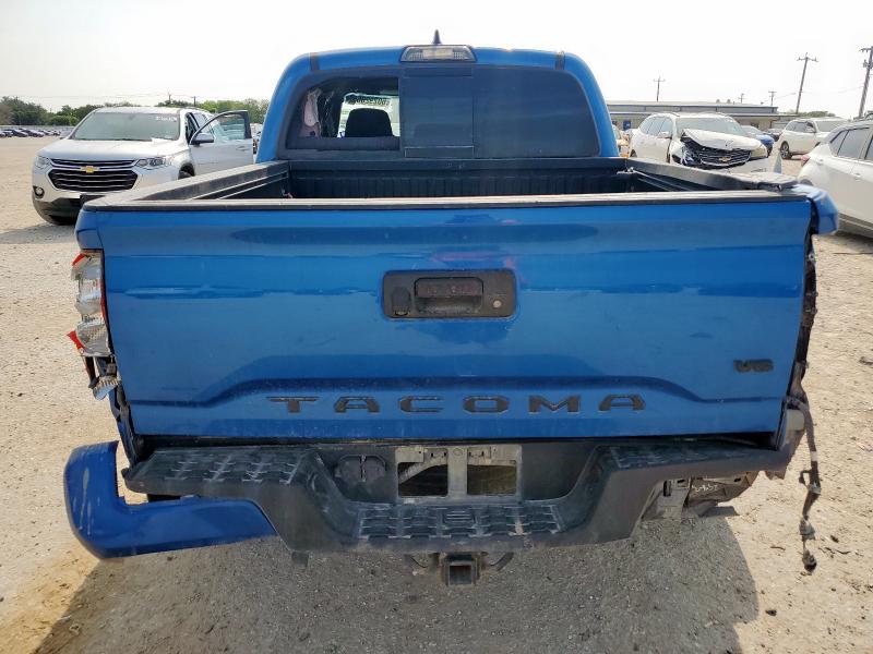  TOYOTA TACOMA 2017 Синій