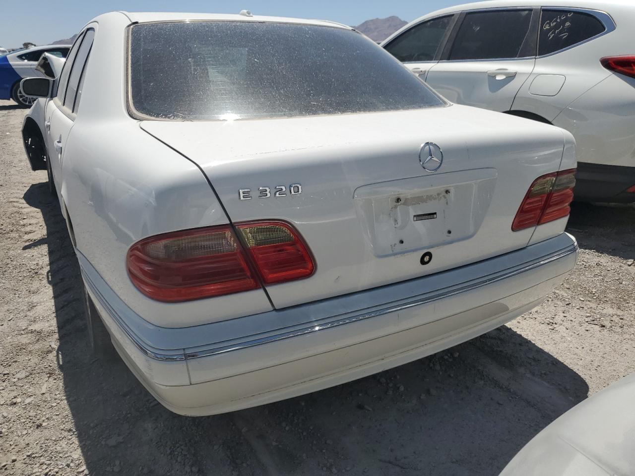 2000 Mercedes-Benz E 320 VIN: WDBJF65J5YB150644 Lot: 56445085