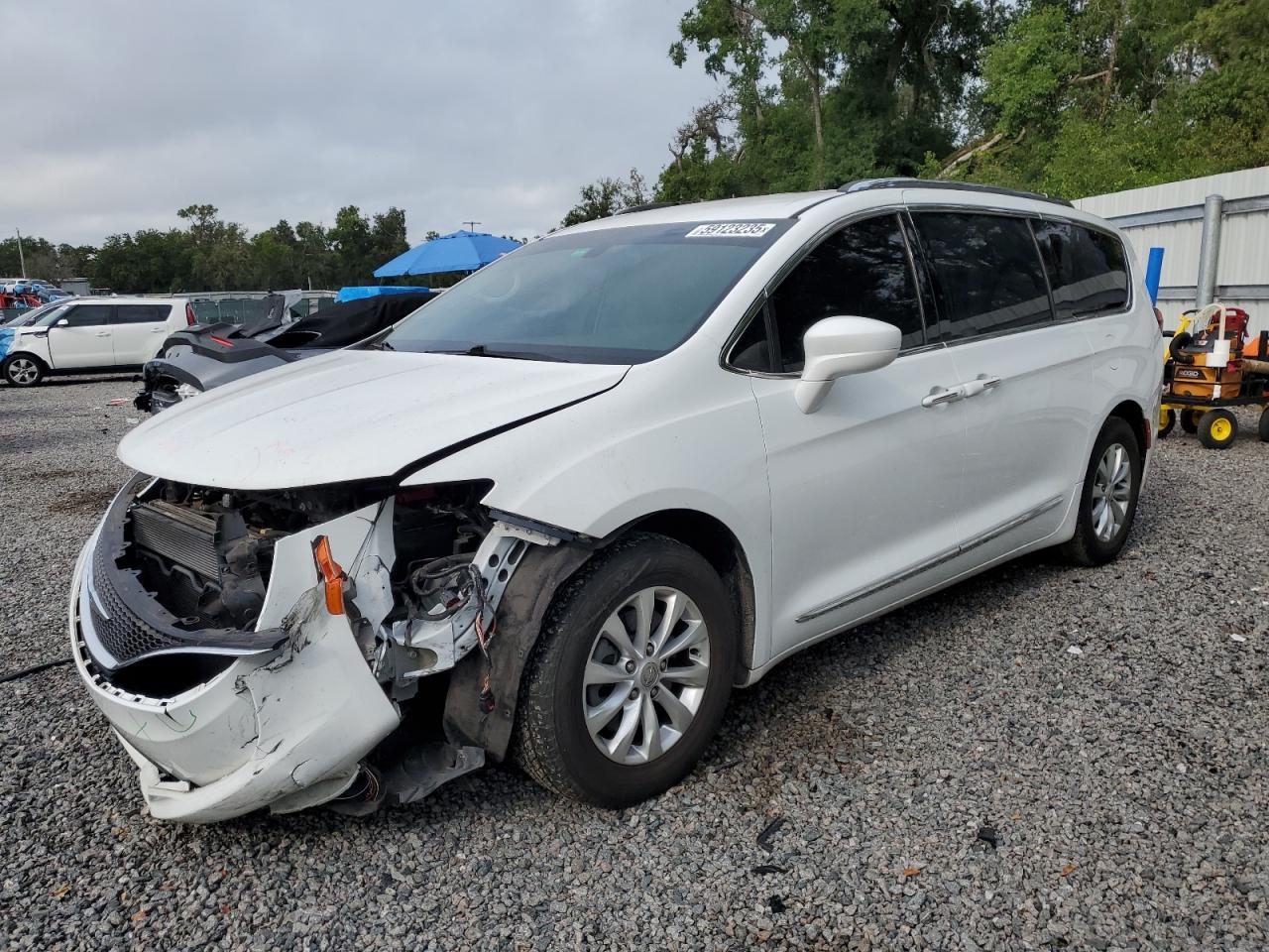 2018 Chrysler Pacifica Touring L de vânzare în Riverview, FL - Front End
