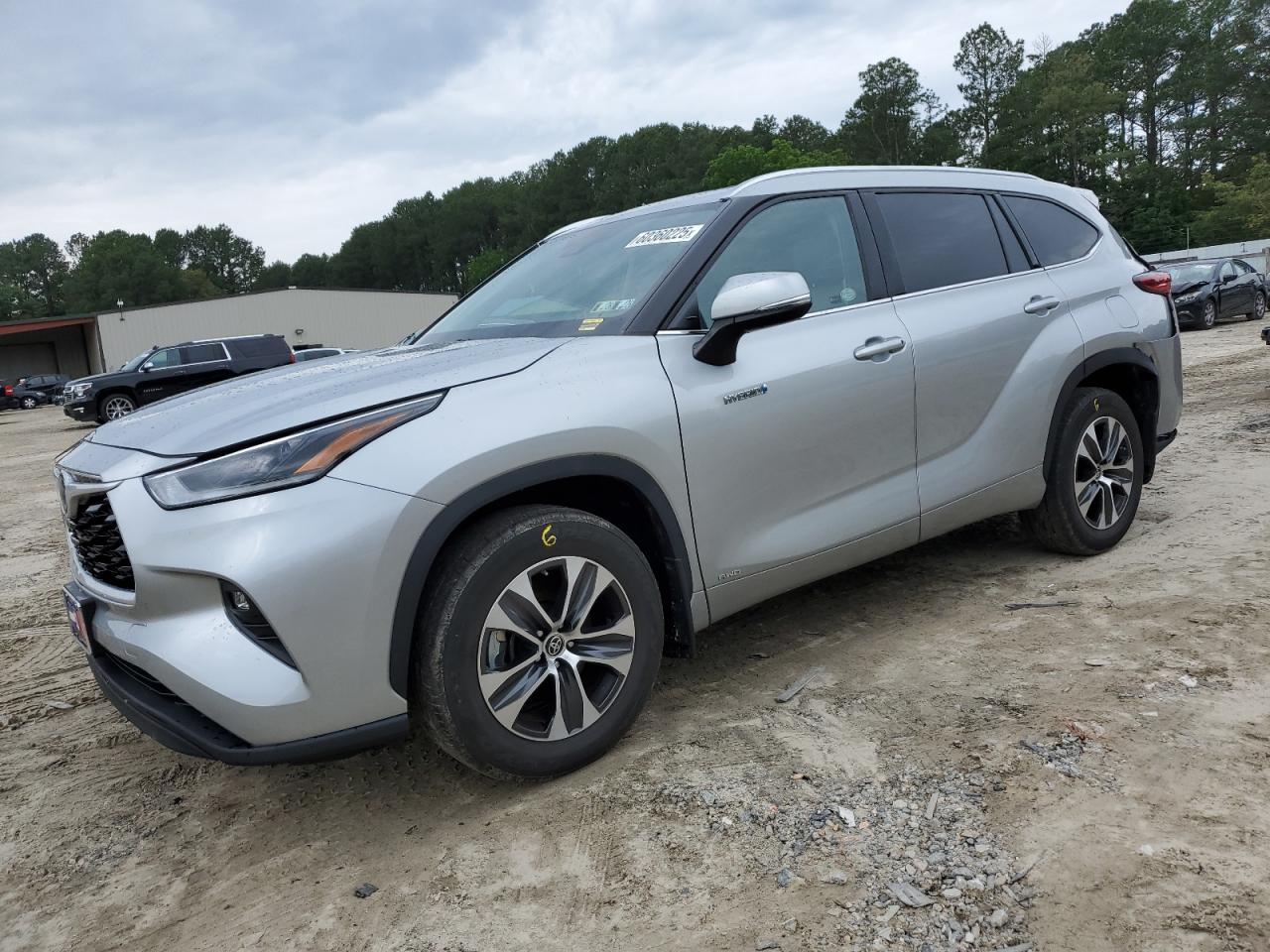 2021 Toyota Highlander Hybrid Xle
