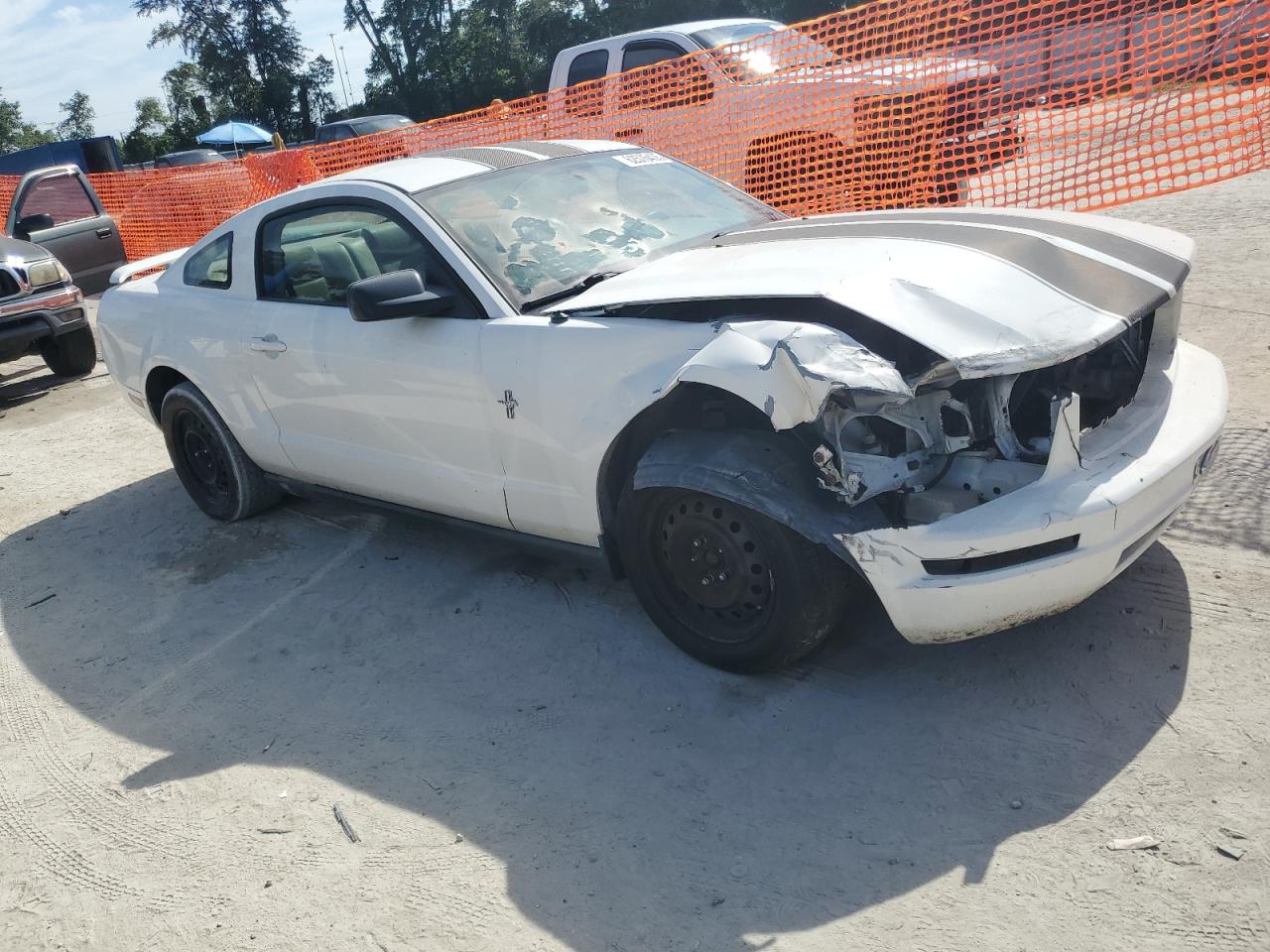 FORD ALL Models 2006 VIN 1ZVFT80N965136390 zdjęcie 4