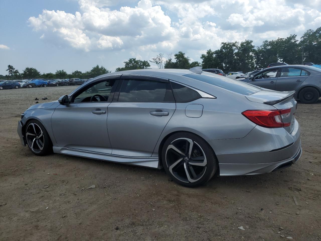 HONDA ACCORD 2019 VIN 1HGCV2F34KA011416 photo 2