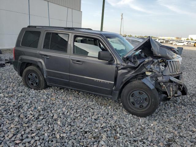  JEEP PATRIOT 2016 Серый