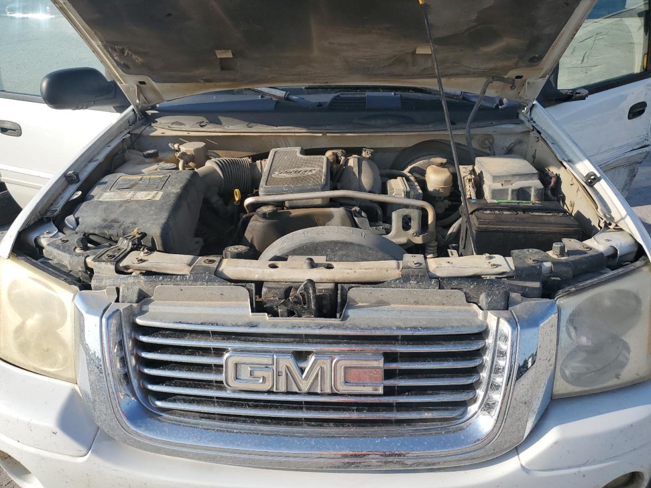 2004 GMC Envoy VIN: 1GKDT13SX42111505 Lot: 61845845