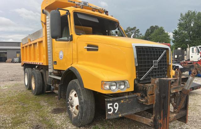 2003 Volvo Vhd