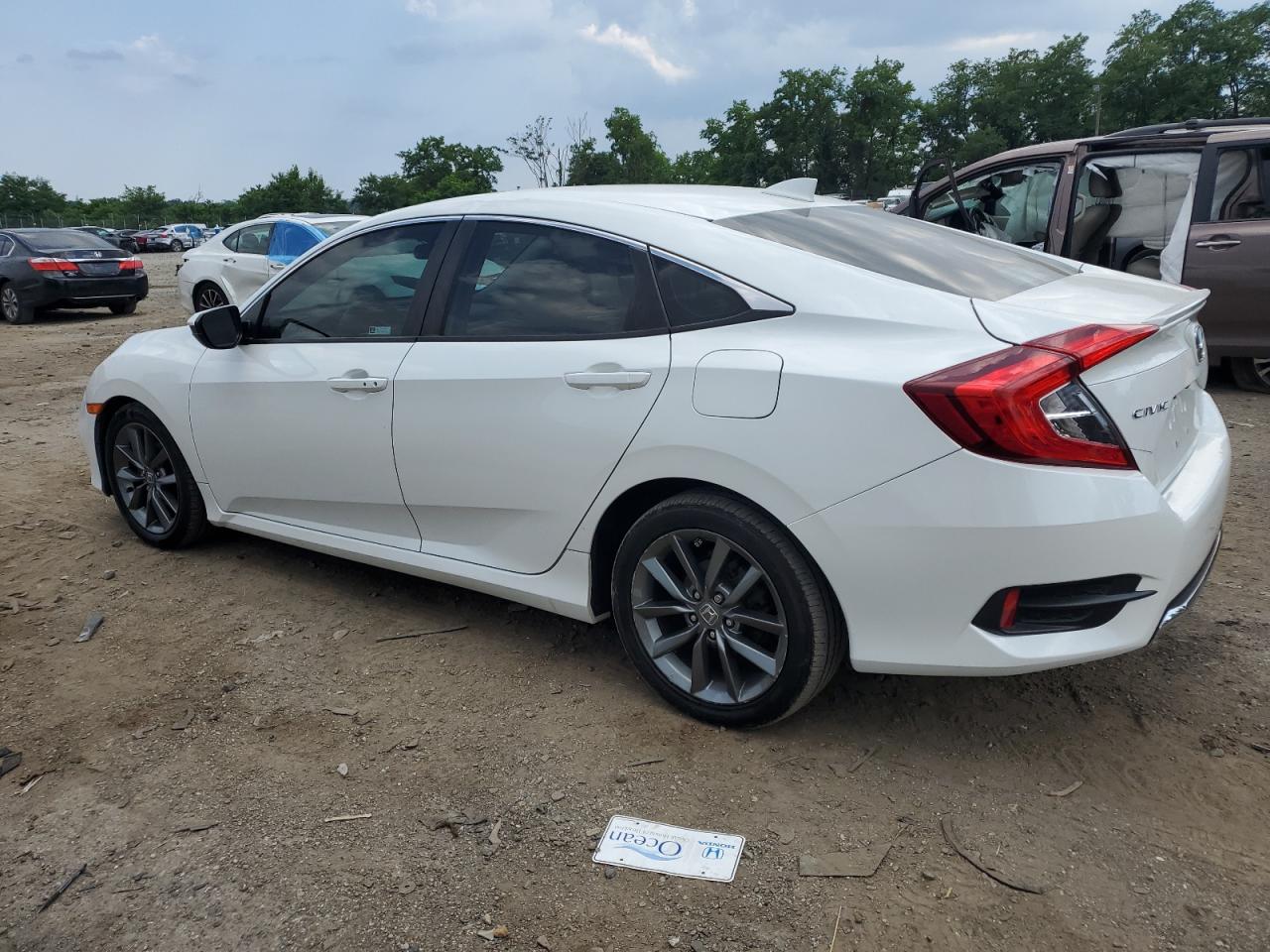 HONDA CIVIC 2019 VIN 19XFC1F33KE201619 фото 2
