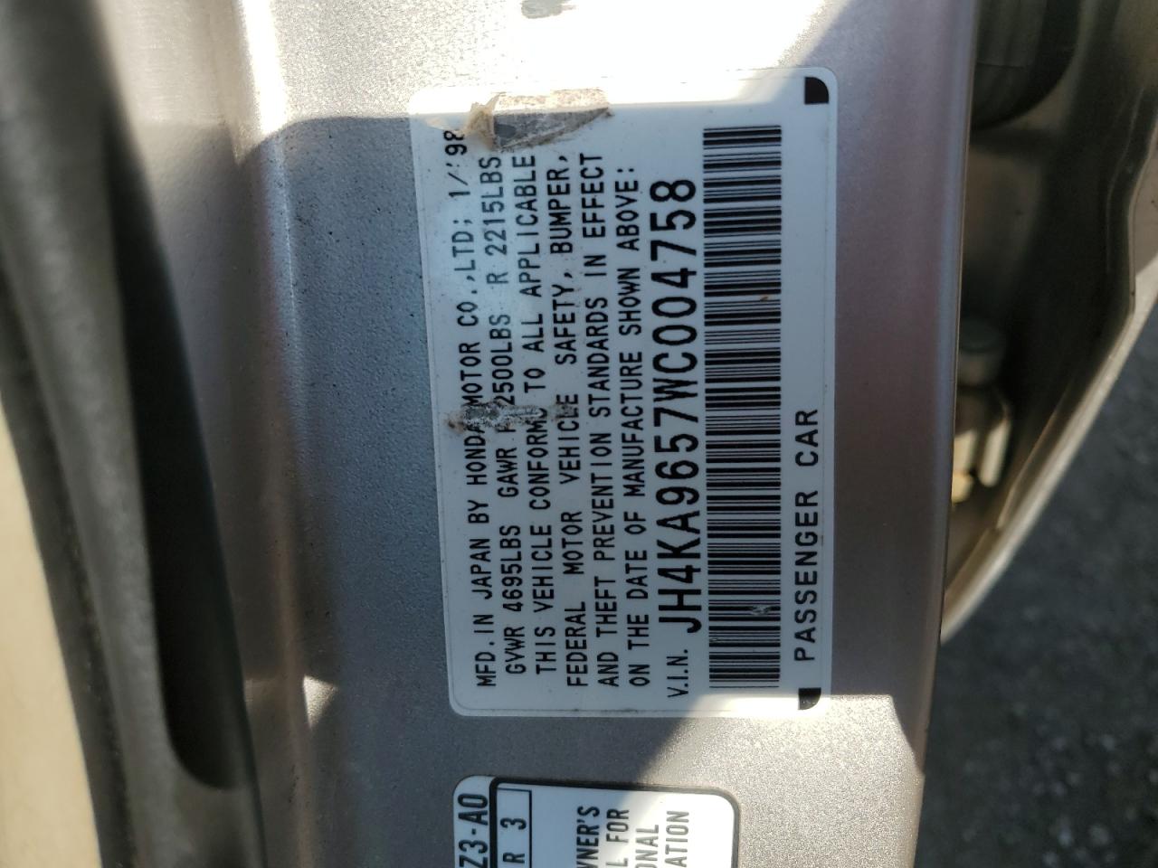1998 Acura 3.5Rl VIN: JH4KA9657WC004758 Lot: 62400555