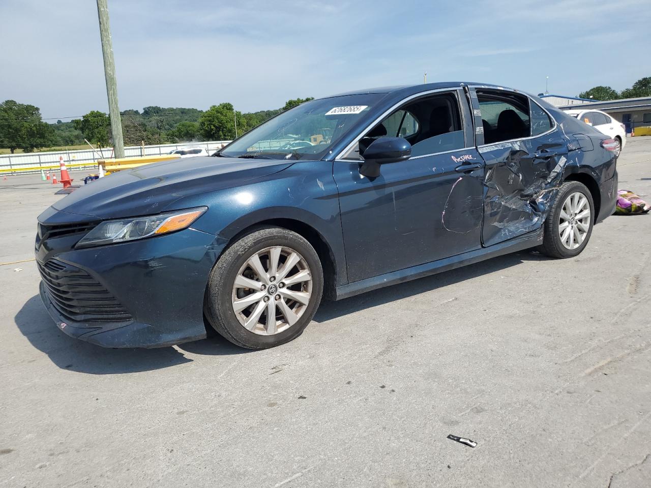 TOYOTA CAMRY 2018 VIN 4T1B11HK9JU611121