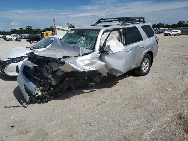 TOYOTA 4RUNNER SR5 2022