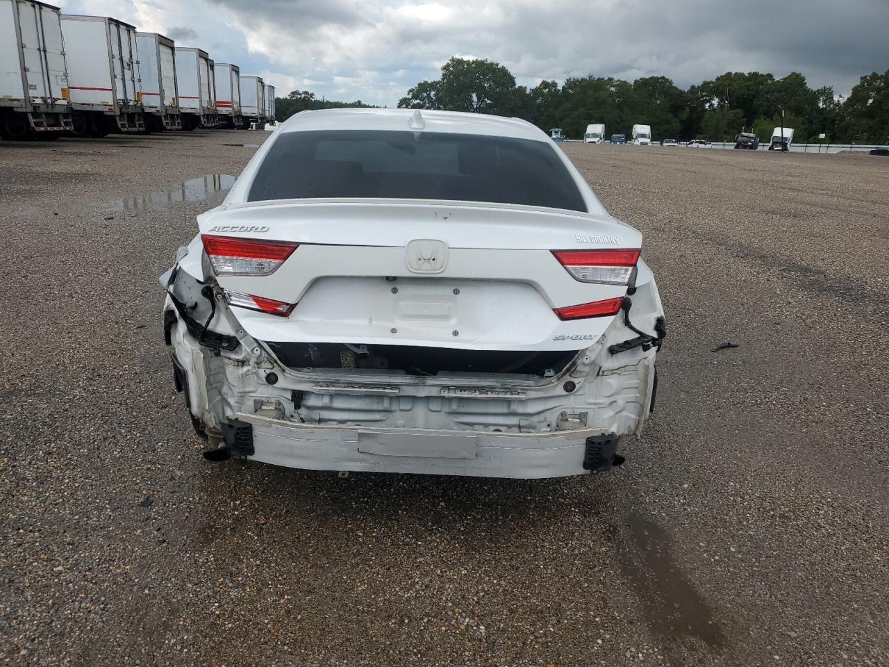 2018 Honda Accord Sport VIN: 1HGCV1F31JA119310 Lot: 63015275