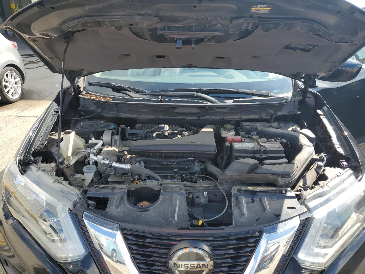 2020 Nissan Rogue S VIN: 5N1AT2MTXLC742769 Lot: 61949385