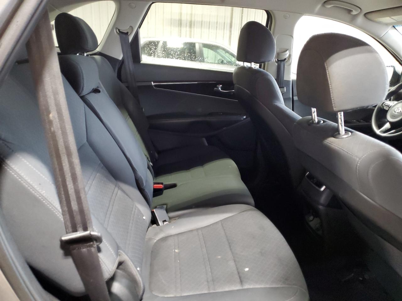 KIA SORENTO 2018 VIN 5XYPGDA31JG376700 фото 11
