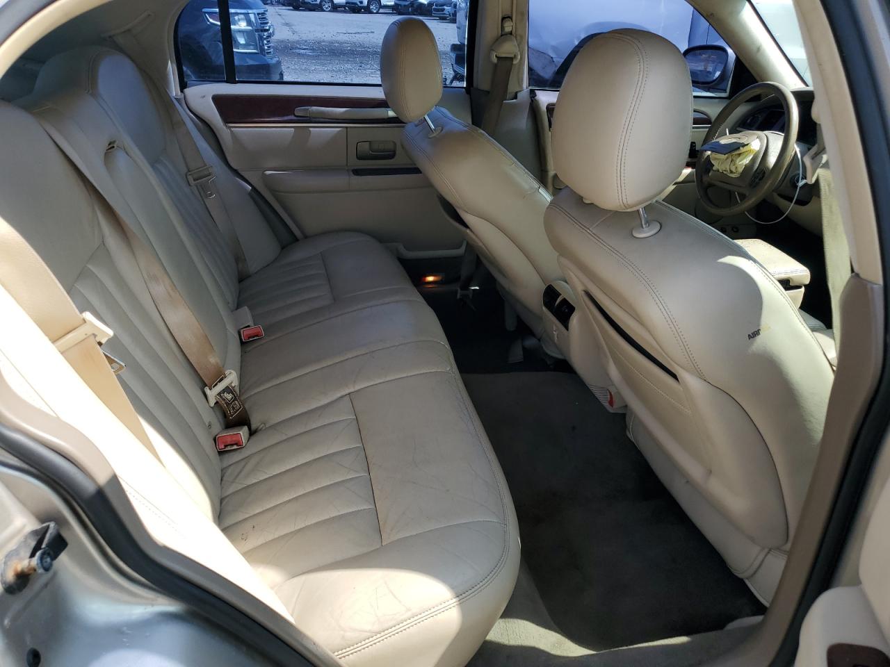 2003 Lincoln Town Car Executive VIN: 1LNHM81W53Y606680 Lot: 59938915