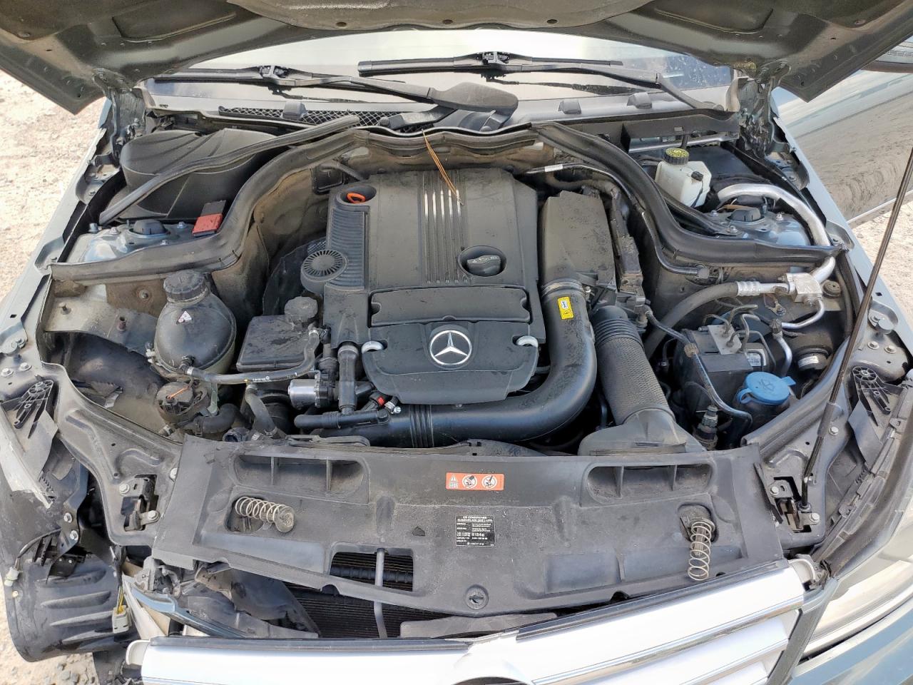2012 Mercedes-Benz C 250 VIN: WDDGF4HBXCA604105 Lot: 62192295