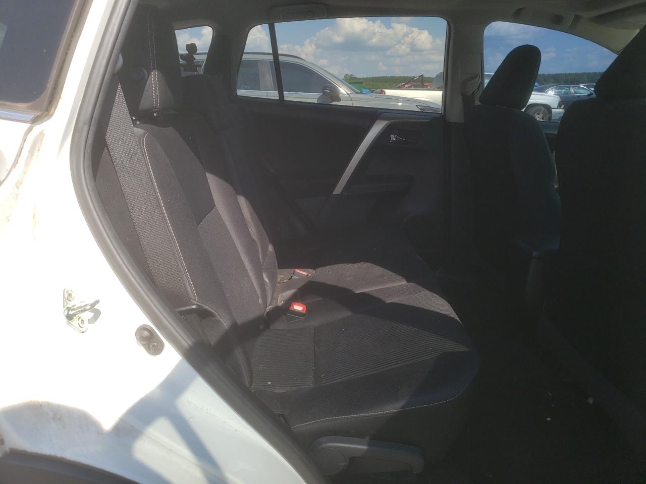 2015 Toyota Rav4 Xle VIN: 2T3RFREV4FW281772 Lot: 62859955
