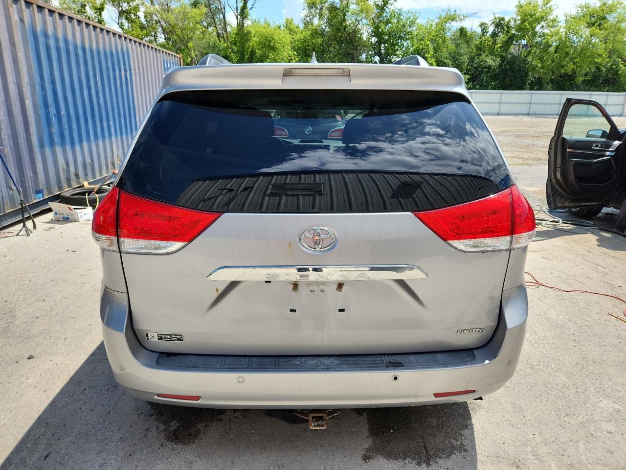 2011 Toyota Sienna Xle VIN: 5TDYK3DC6BS024449 Lot: 62478785