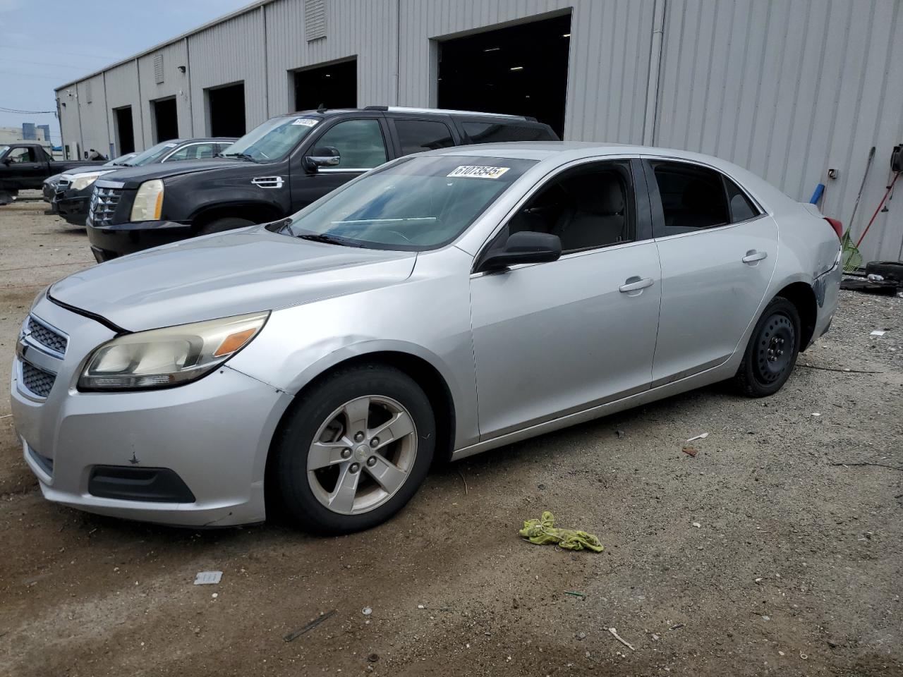 2013 Chevrolet Malibu Ls for Sale in Jacksonville, FL - Front End
