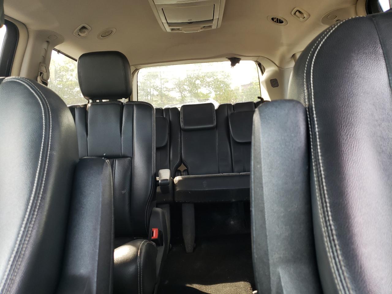 2011 Chrysler Town & Country Touring L VIN: 2A4RR8DG1BR609166 Lot: 61138455