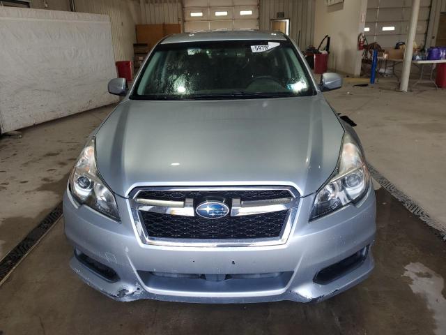  SUBARU LEGACY 2013 Srebrny