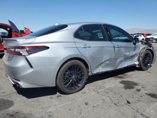  TOYOTA CAMRY 2021 Серебристый
