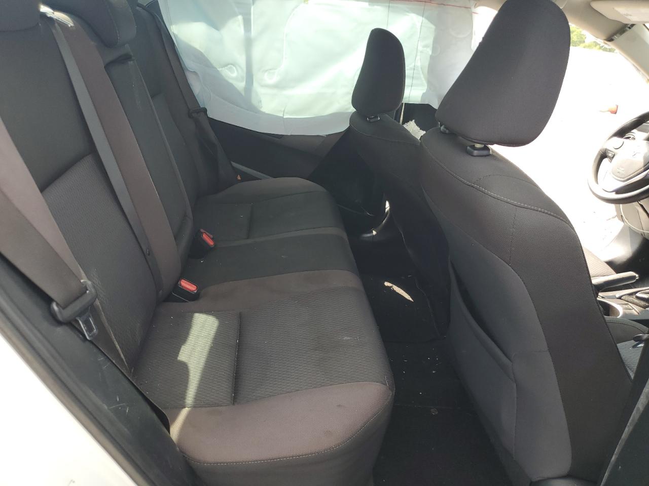 2018 Toyota Corolla L VIN: 5YFBURHE1JP809385 Lot: 62662335