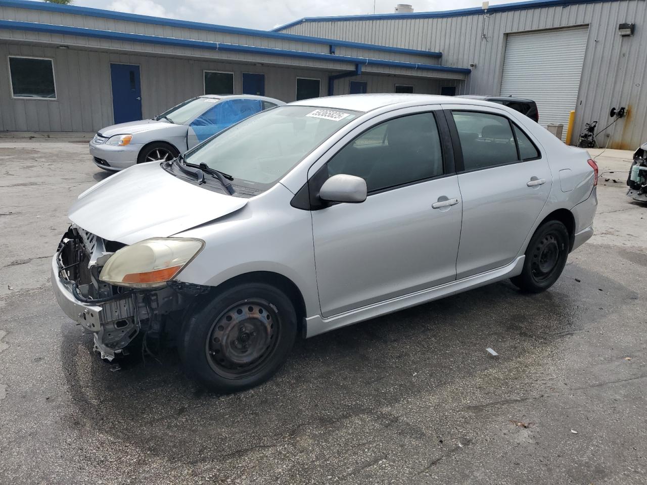 2008 Toyota Yaris за продажба в Fort Pierce, FL - Front End