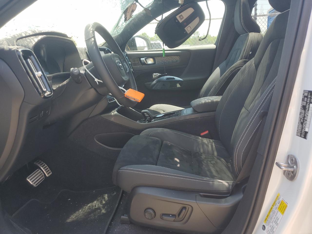 2022 Volvo Xc40 P8 Recharge Ultimate VIN: YV4ED3UB1N2718754 Lot: 62062355