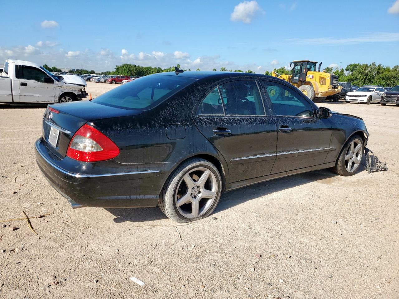 MERCEDES-BENZ E-CLASS 2009 VIN WDBUF56X99B423077 photo 3