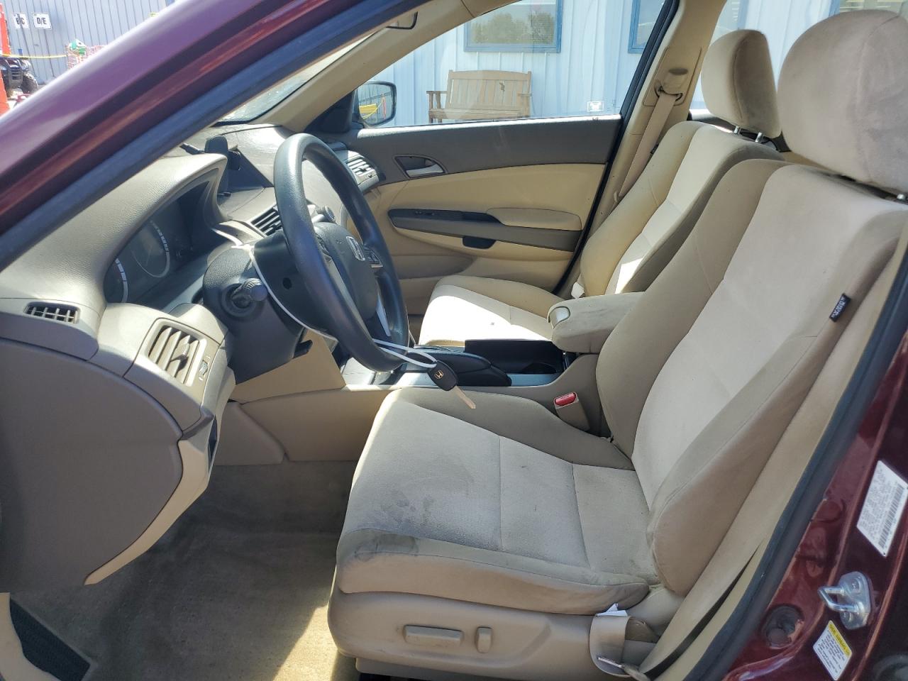 2010 Honda Accord Lxp VIN: 1HGCP2F40AA154686 Lot: 61969855