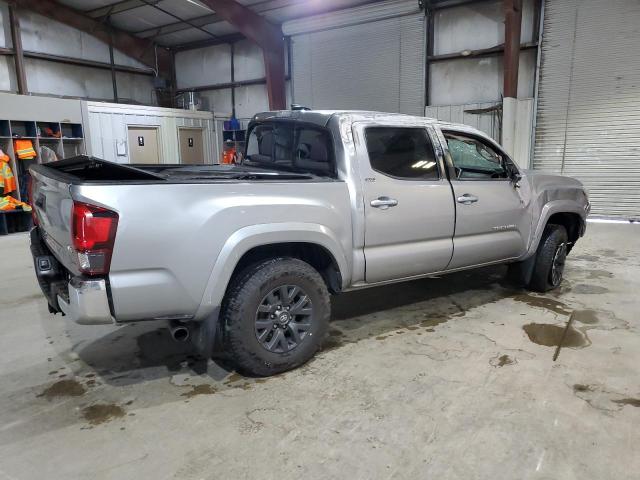  TOYOTA TACOMA 2020 Srebrny