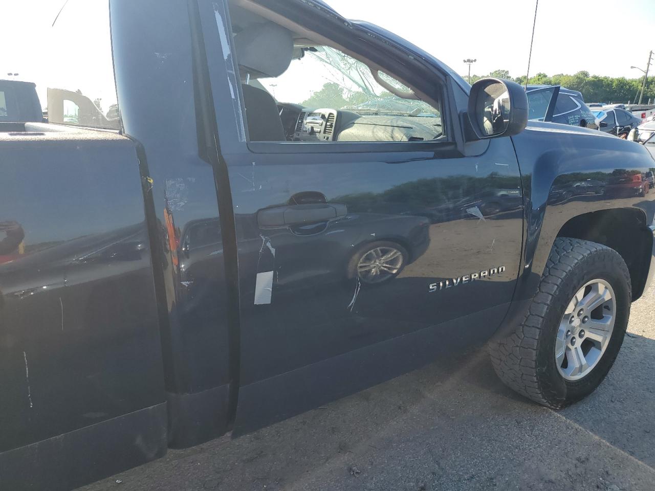 2011 Chevrolet Silverado K1500 VIN: 1GCNKPE03BZ260196 Lot: 62543615