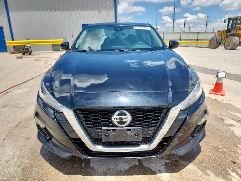  NISSAN ALTIMA 2022 Черный