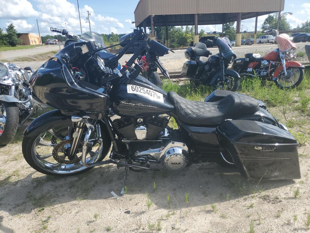 2013 Harley-Davidson Fltrx Road Glide Custom VIN: 1HD1KHM17DB695179 Lot: 60254075