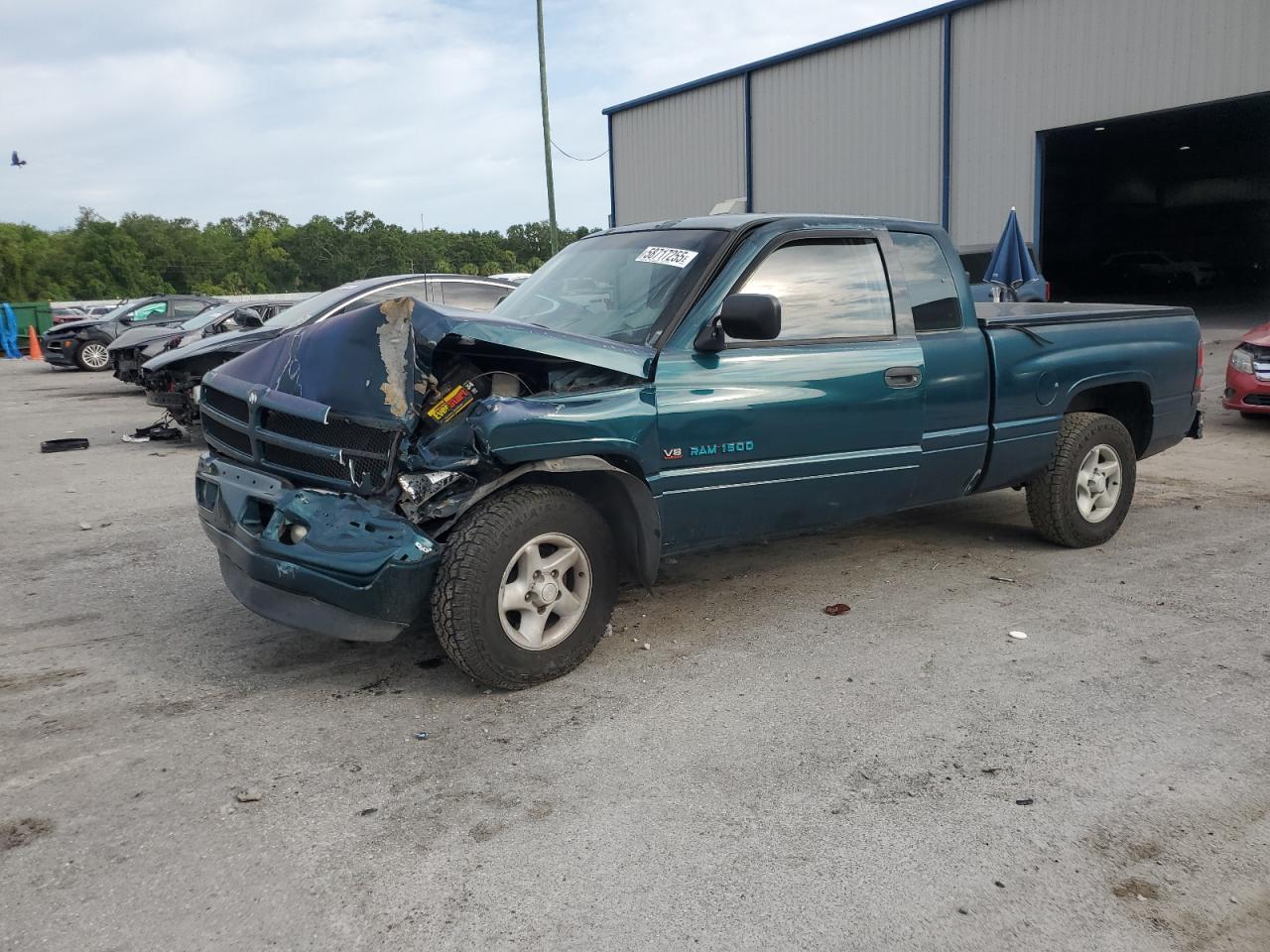 1996 Dodge Ram 1500 იყიდება Apopka-ში, FL - Front End