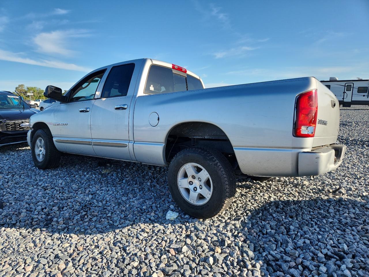 DODGE RAM 1500 2004 VIN 1D7HA18D94S604739 photo 2