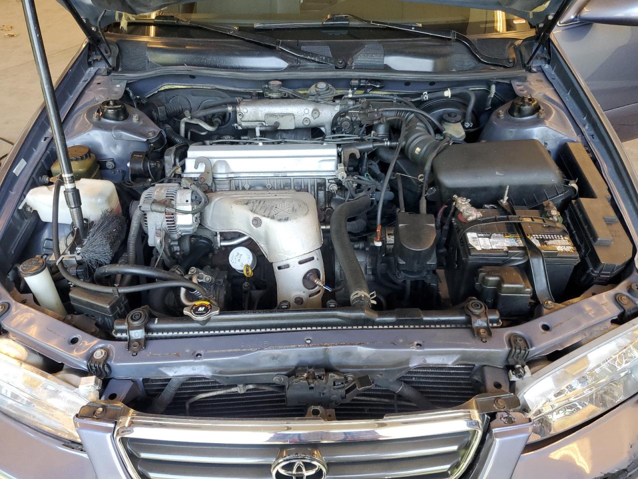 2000 Toyota Camry Ce VIN: JT2BG22K3Y0444671 Lot: 61776585